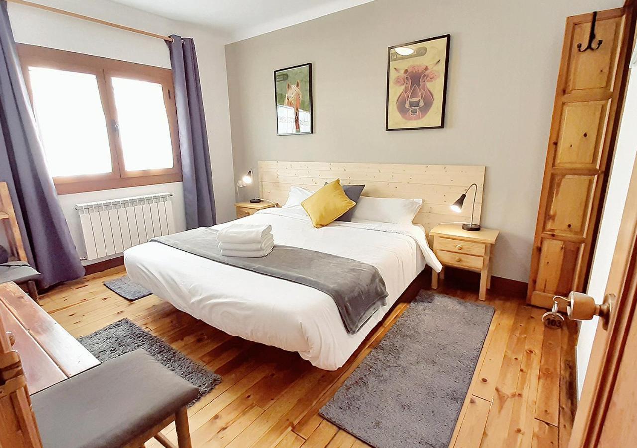 Hostal Fonda Prat Puigcerdà Eksteriør billede